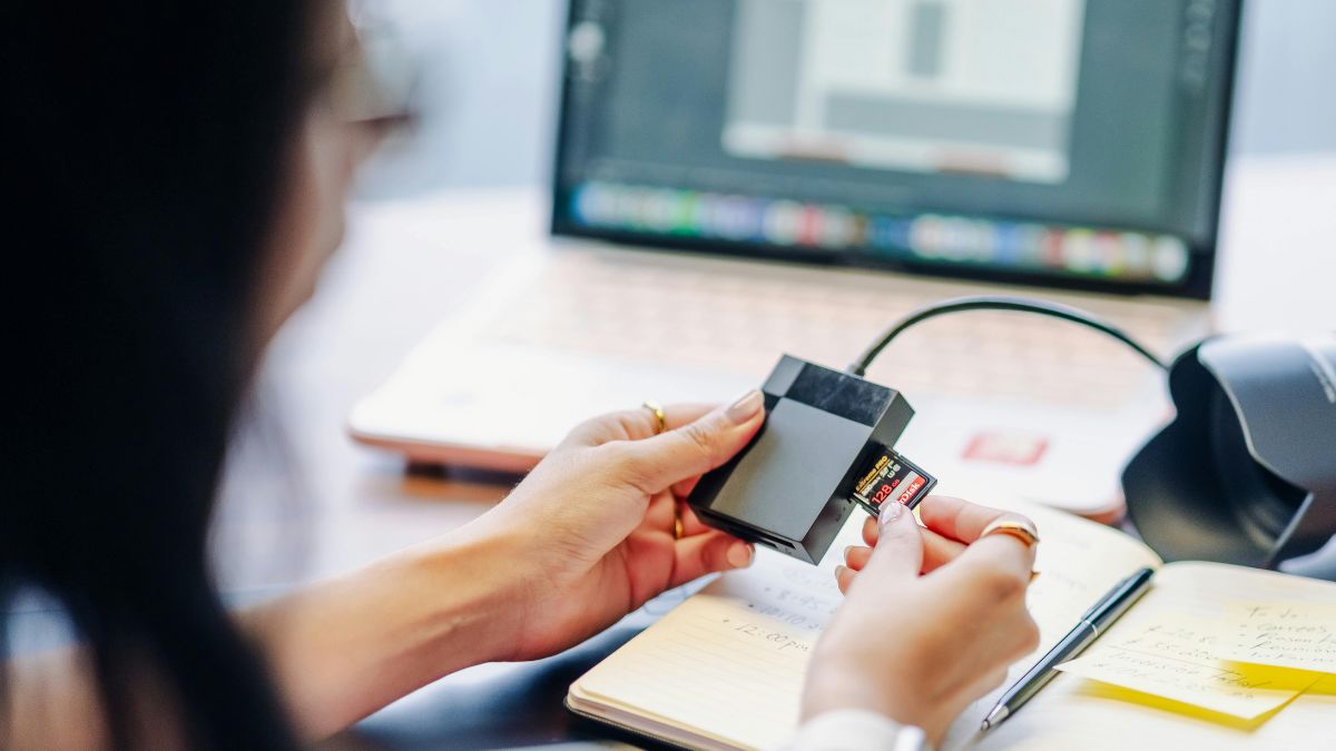 Phishing, Deepfake, Manipulation: die Entwicklung der menschlich basierten Angriffe