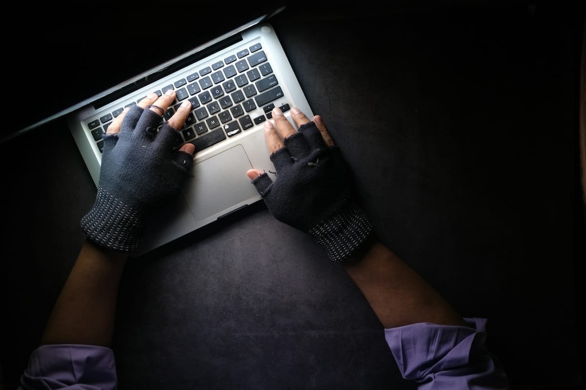 Techniken zur Umleitung institutioneller Websites zur Förderung fragwürdiger IPTV-Angebote