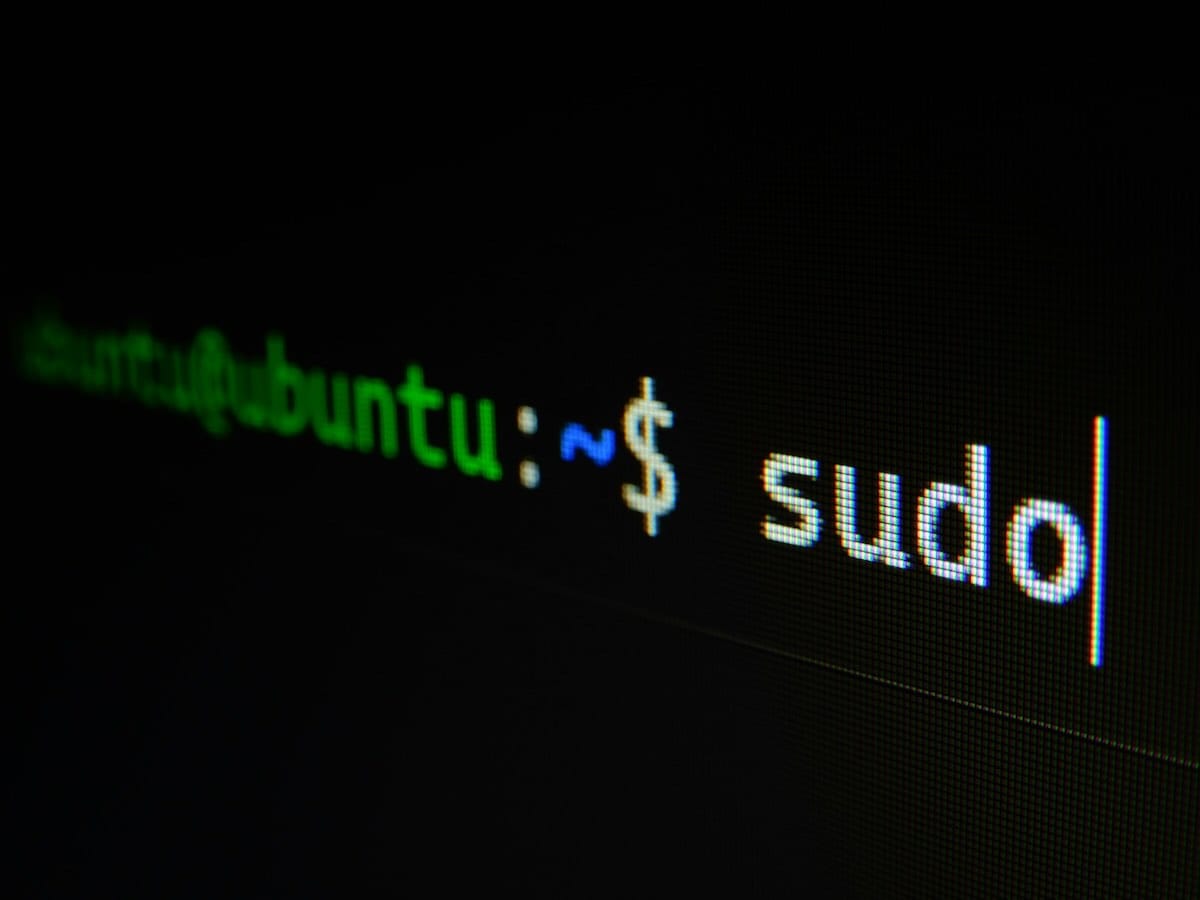 Debian erlaubt KI-unterstützte Beiträge im Linux-Code